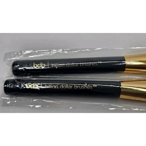Billion Dollar Brushes Liquid Foundation Brush Lot Of 2 Synthetic Black Gold - Picture 7 of 7